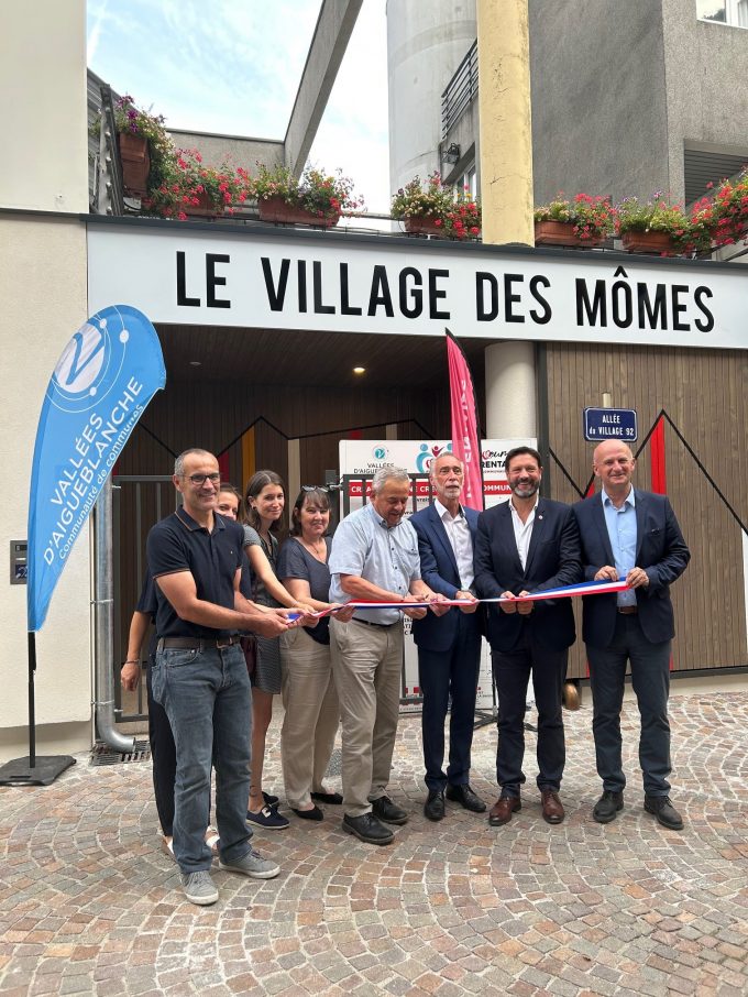 [PETITE ENFANCE]                              Inauguration de la crèche “Le Village des Mômes”