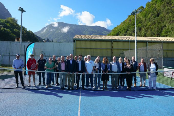[EQUIPEMENT SPORTIF]                              Démarrage de la construction de la halle sportive – Salins-Fontaine